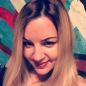 Meet your Posher, Isabel